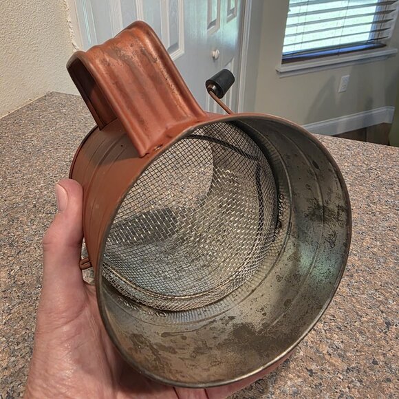 Handpainted Christmas Santa Flour Sifter Red White Holiday Kitchen Decor Gift - Picture 8 of 9